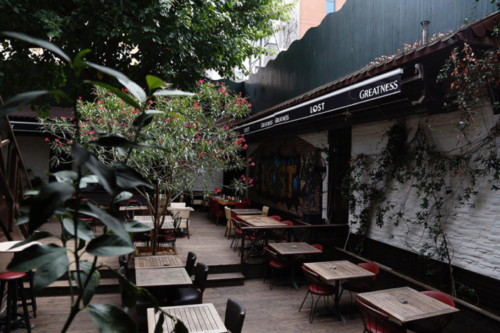 Lost Restaurant Cafe Bar Atmosferi