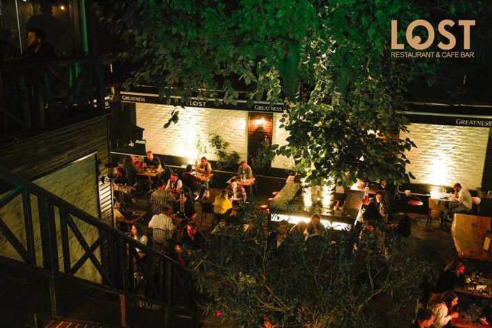 Lost Restaurant Cafe Bar Atmosferi