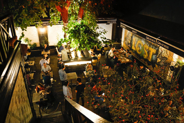 Lost Restaurant Cafe Bar Atmosferi